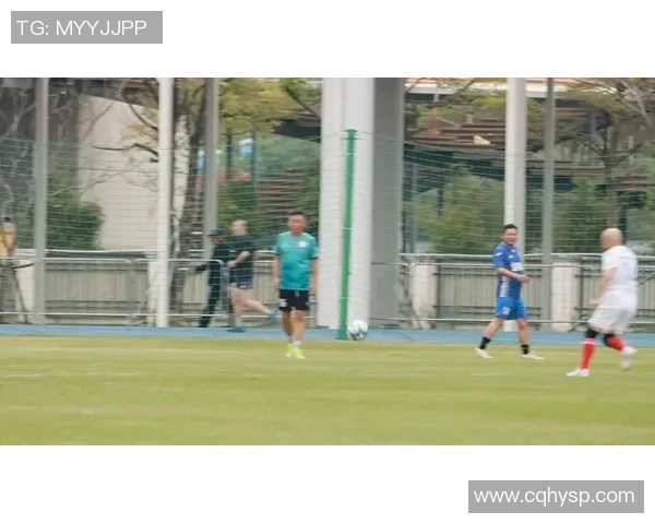 海德足球服助力球员展现激情与风采,尽情享受每一场比赛的精彩瞬间 海德足球服助力球员展现激情与风采,尽情享受每一场比赛的精彩瞬间